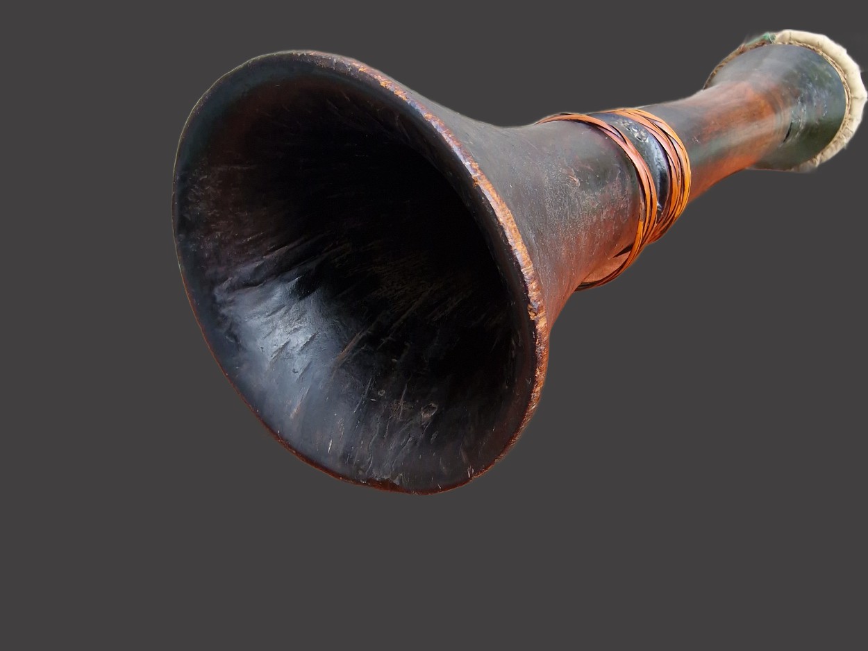 Khundu Drum,Papua New Guinea.  view 3