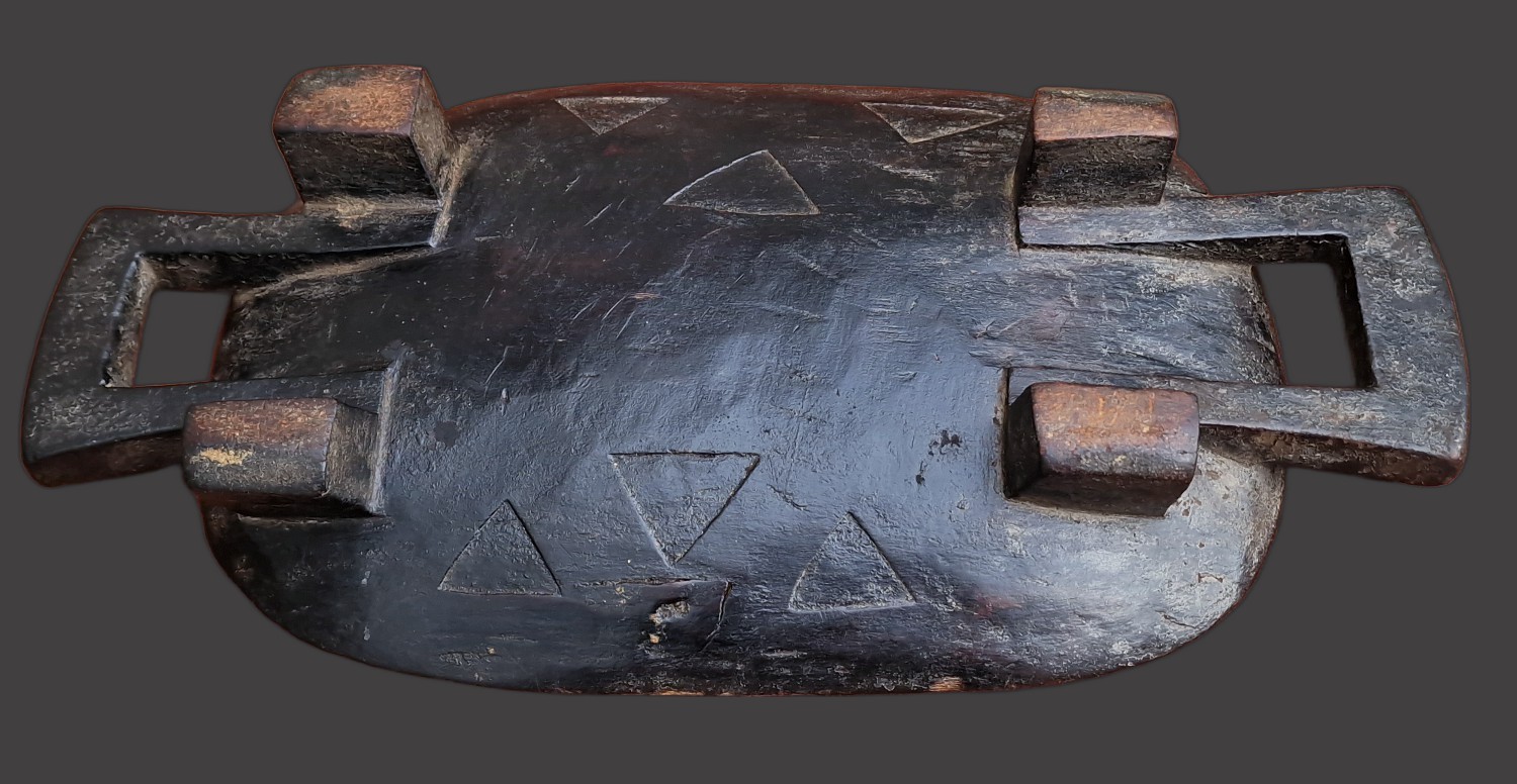 Zulu Wooden Meat Platter – Hand-Carved South African Heritage Tray. view 3